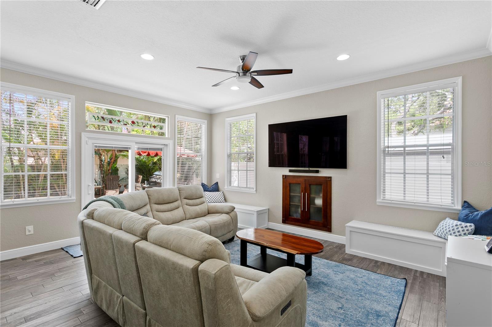 3319 W VILLA ROSA ST — photo 6