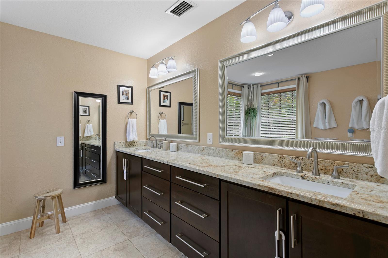 3319 W VILLA ROSA ST — photo 27