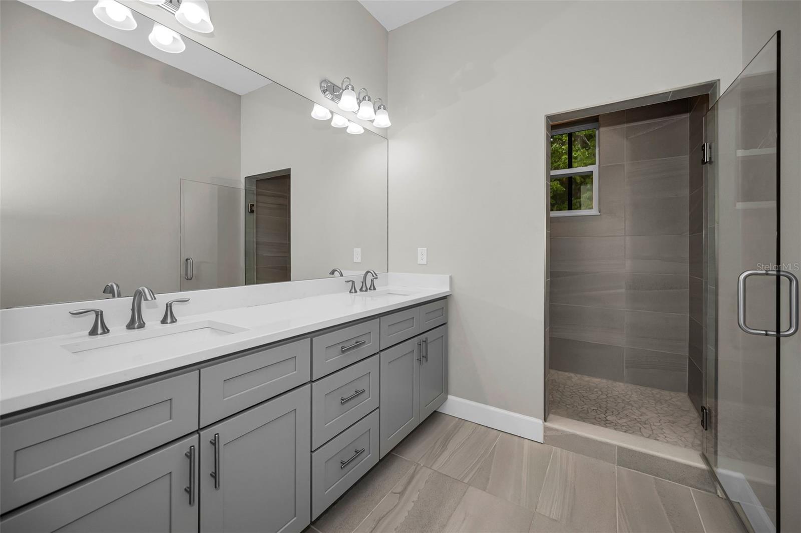 726 GRAND CYPRESS LN — photo 18