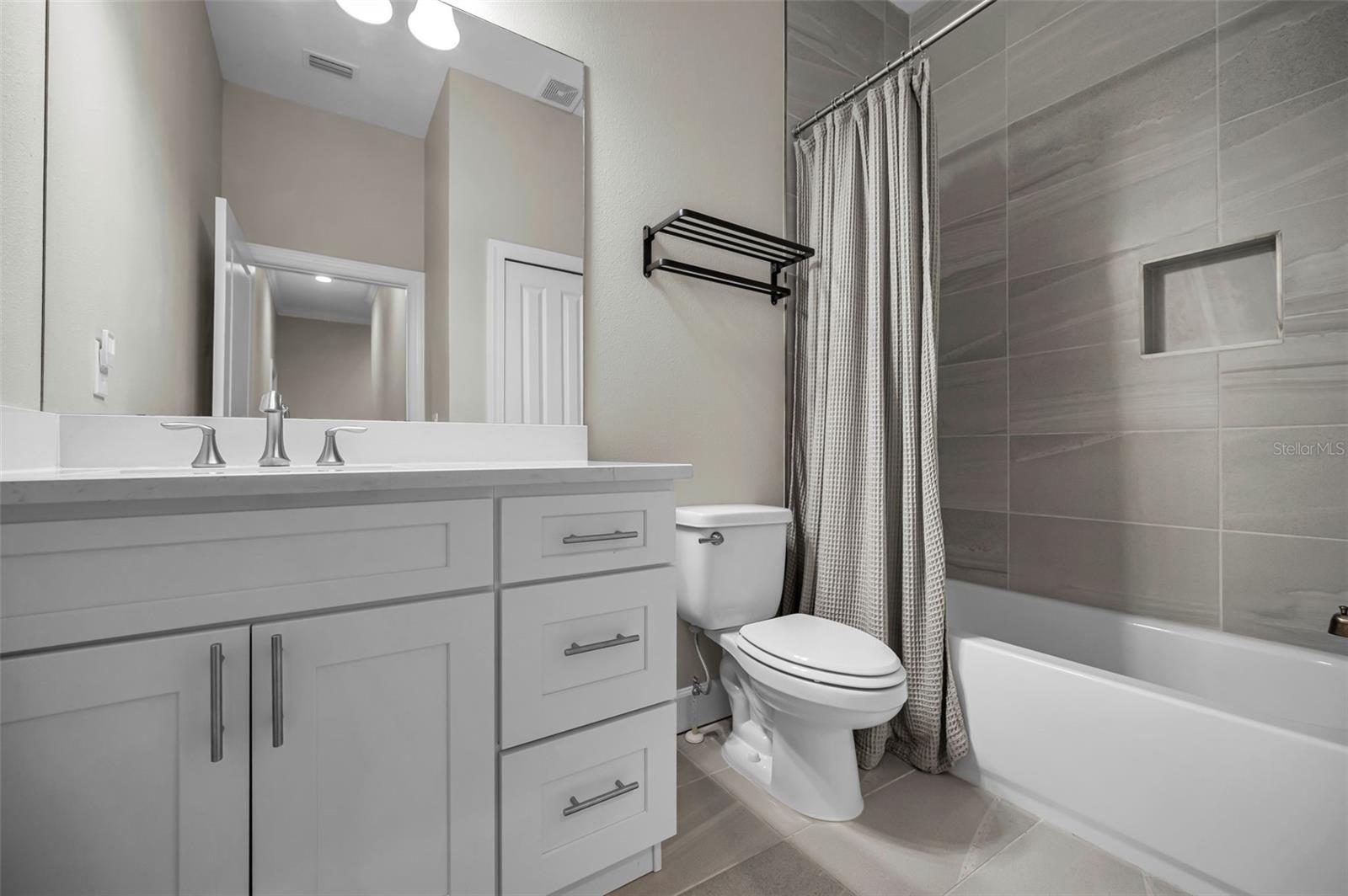726 GRAND CYPRESS LN — photo 3