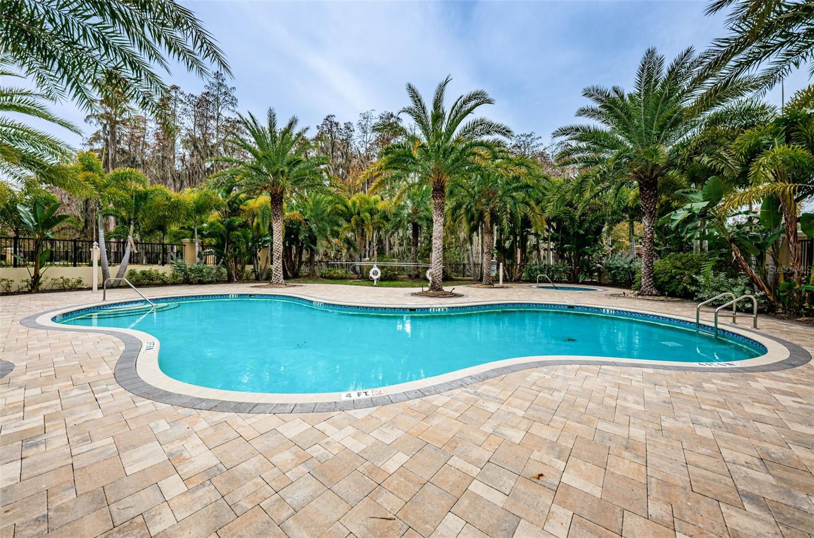 726 GRAND CYPRESS LN — photo 4