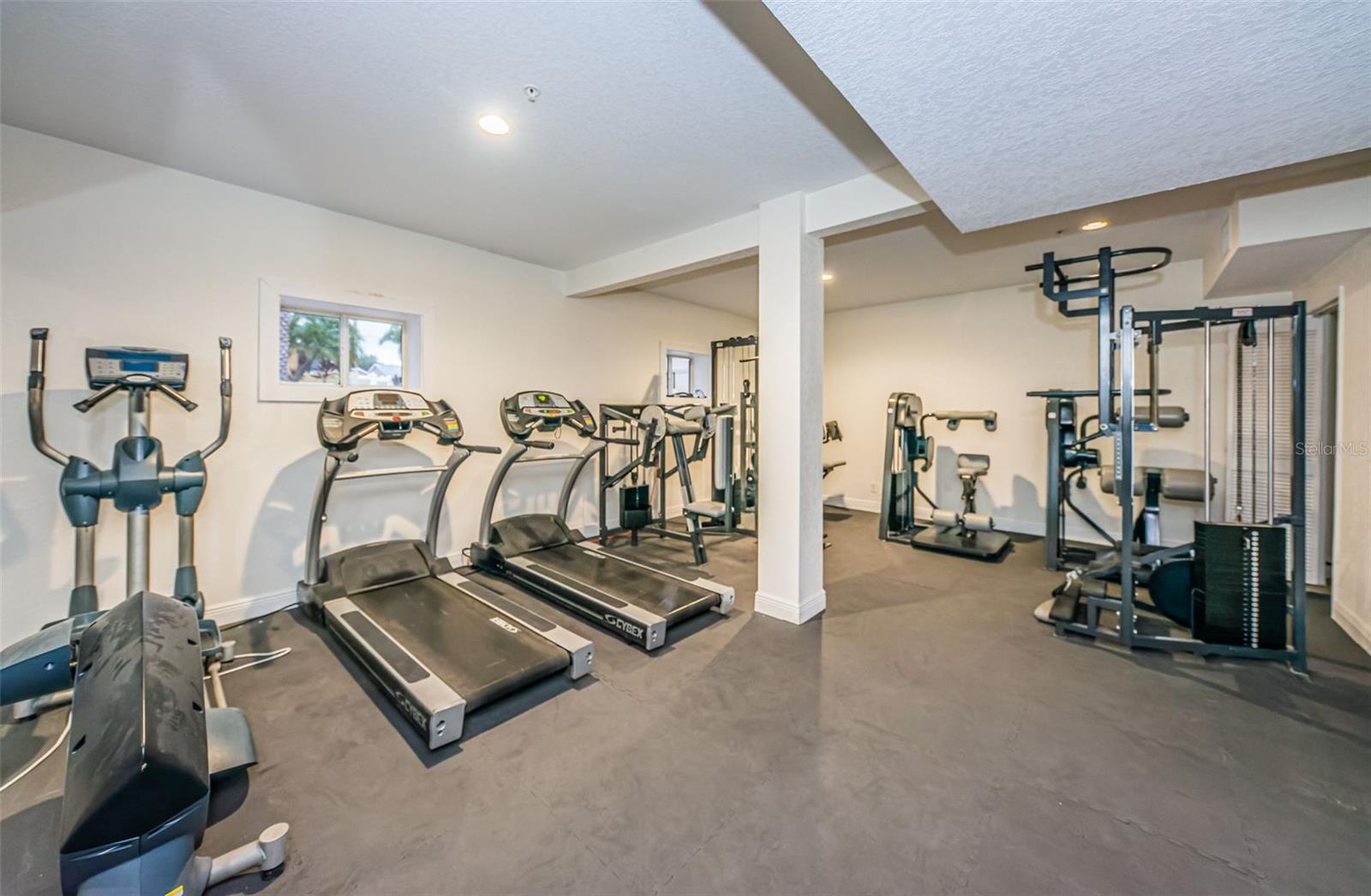 726 GRAND CYPRESS LN — photo 42