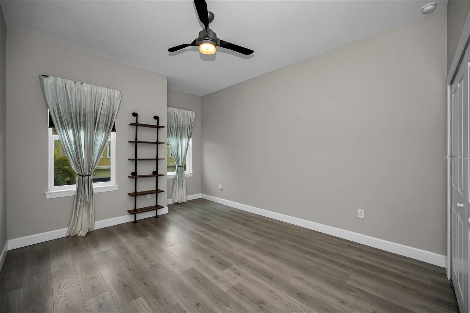726 GRAND CYPRESS LN — photo 24