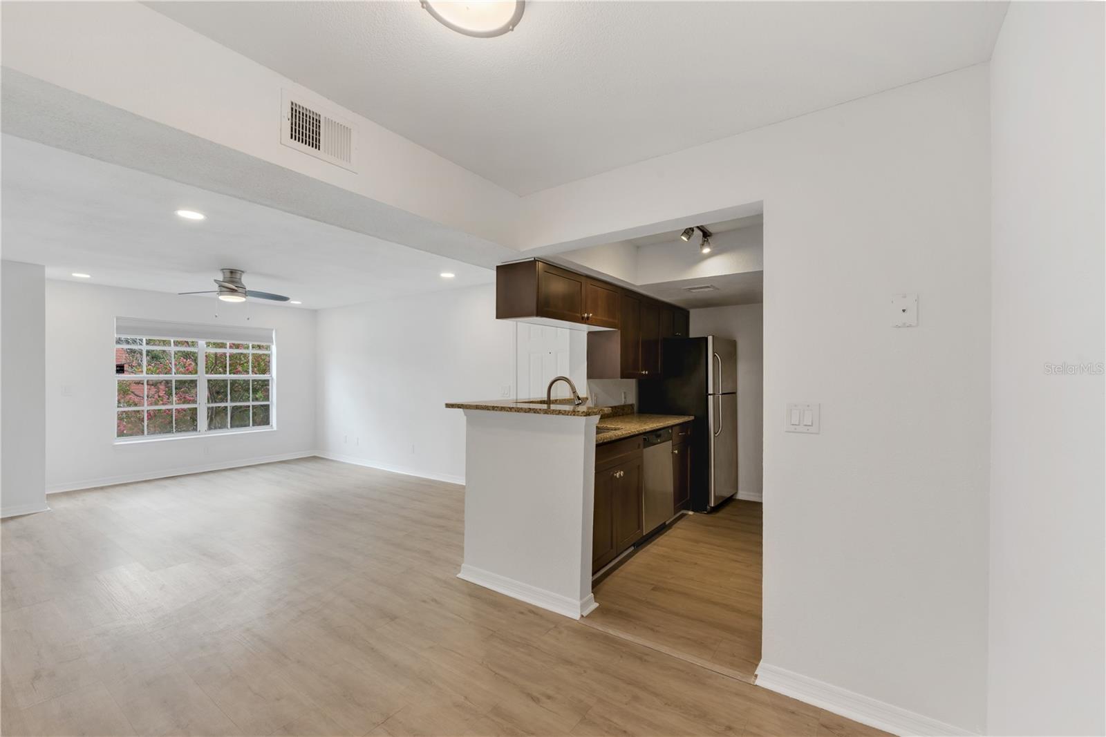 10200 GANDY BLVD N #1205 — photo 7