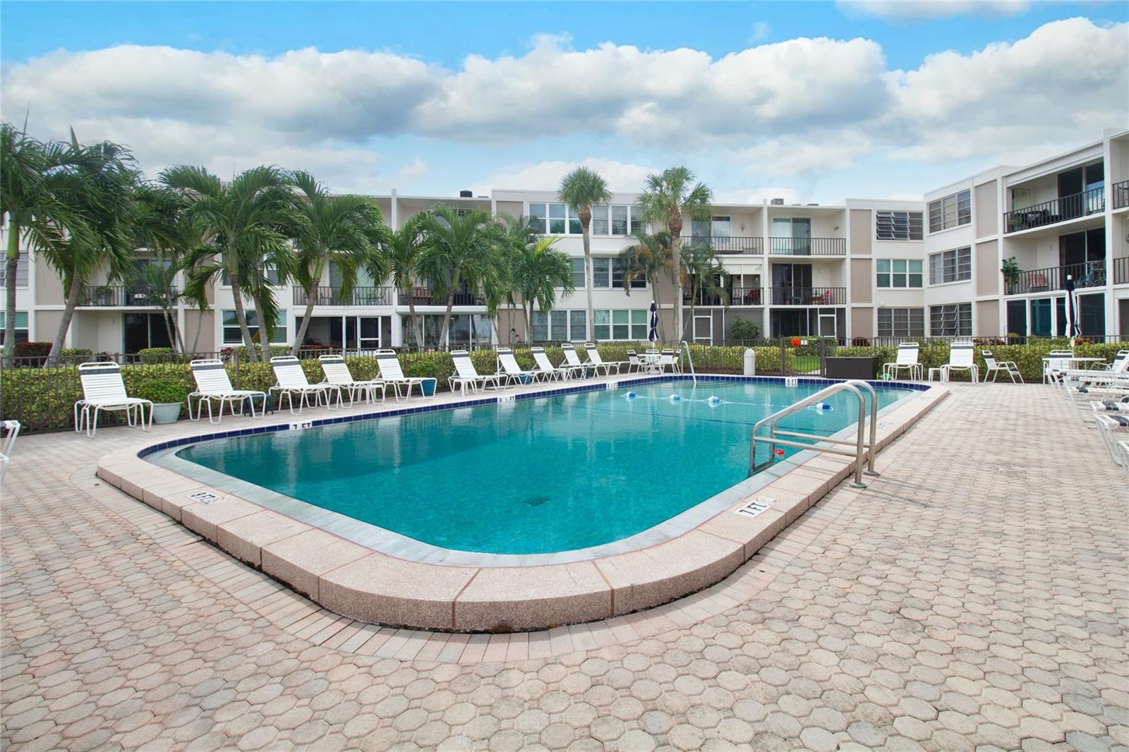7405 BAY ISLAND DR S #220 — photo 21