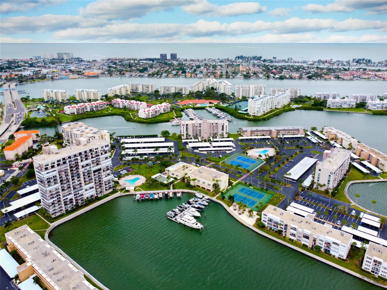 7405 BAY ISLAND DR S #220 — photo 38