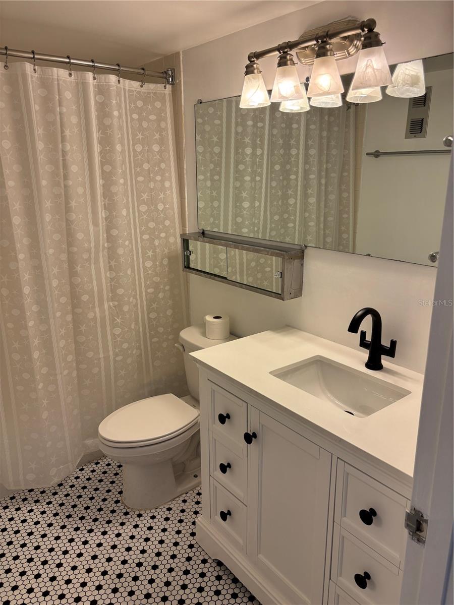 7405 BAY ISLAND DR S #220 — photo 17