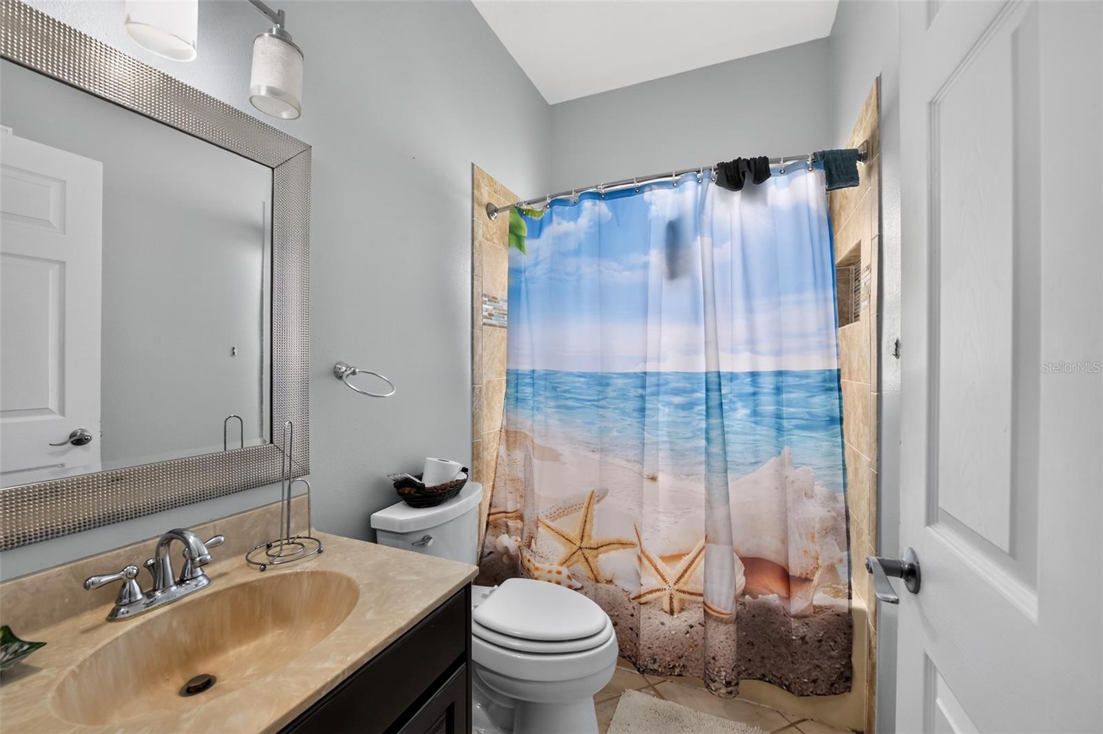 6717 GUILFORD CREST DR — photo 19