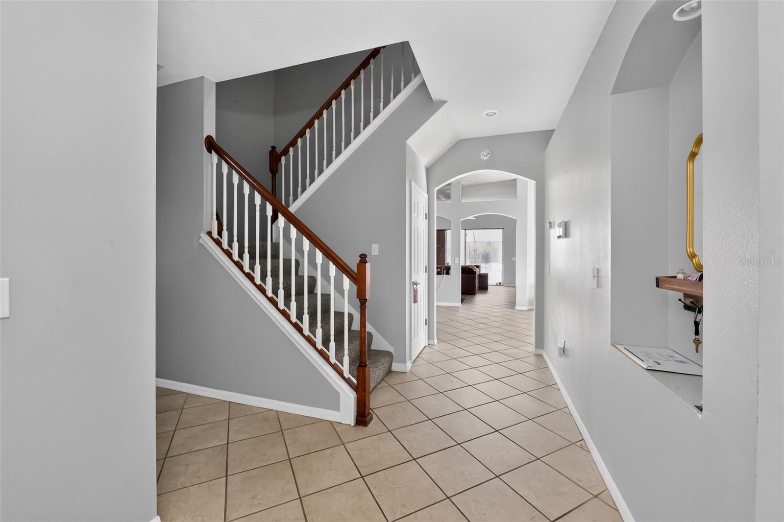 6717 GUILFORD CREST DR — photo 9