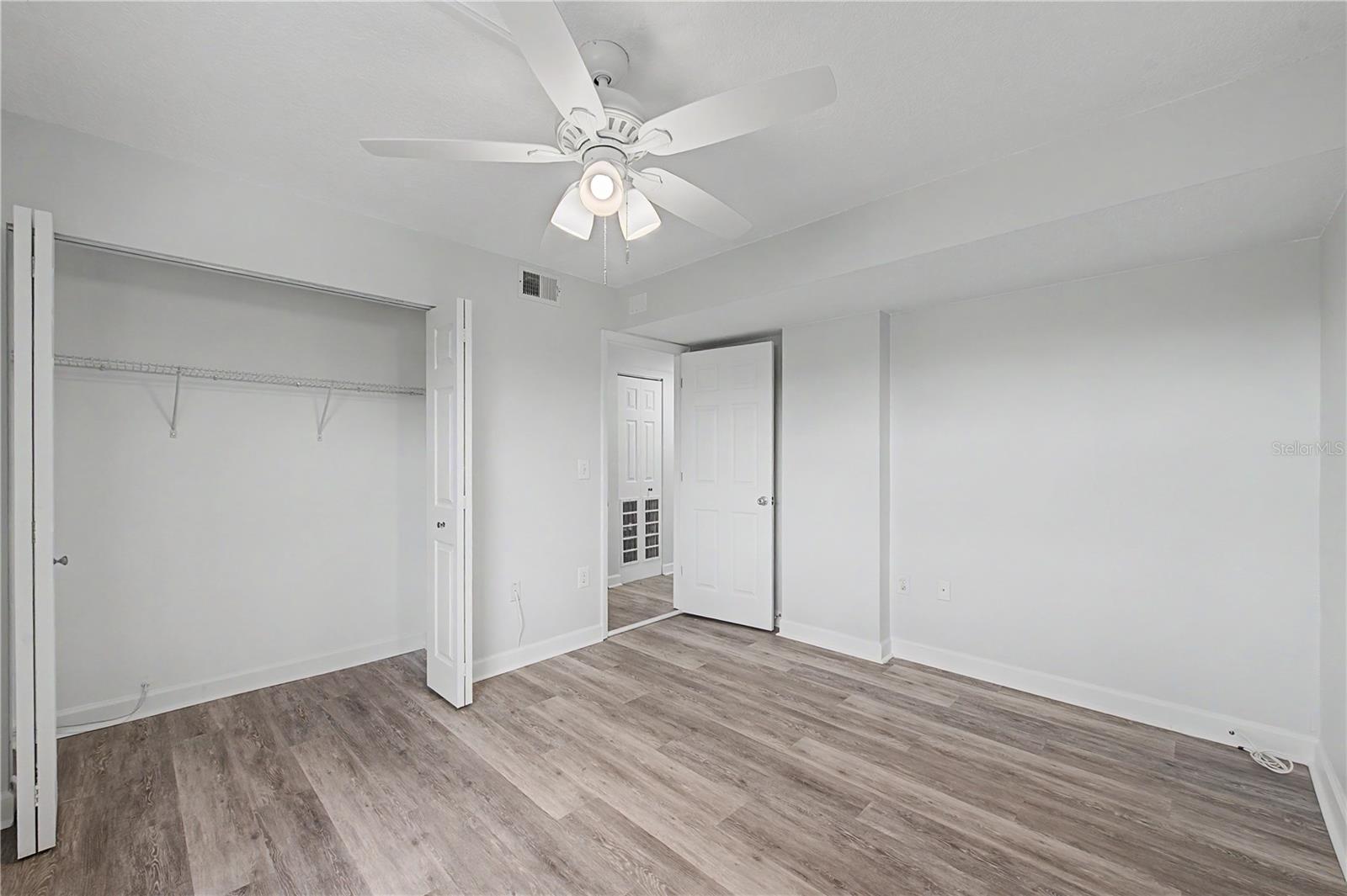 800 COVE CAY DR #5G — photo 30