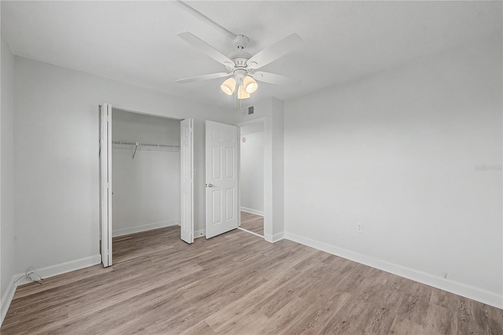 800 COVE CAY DR #5G — photo 33
