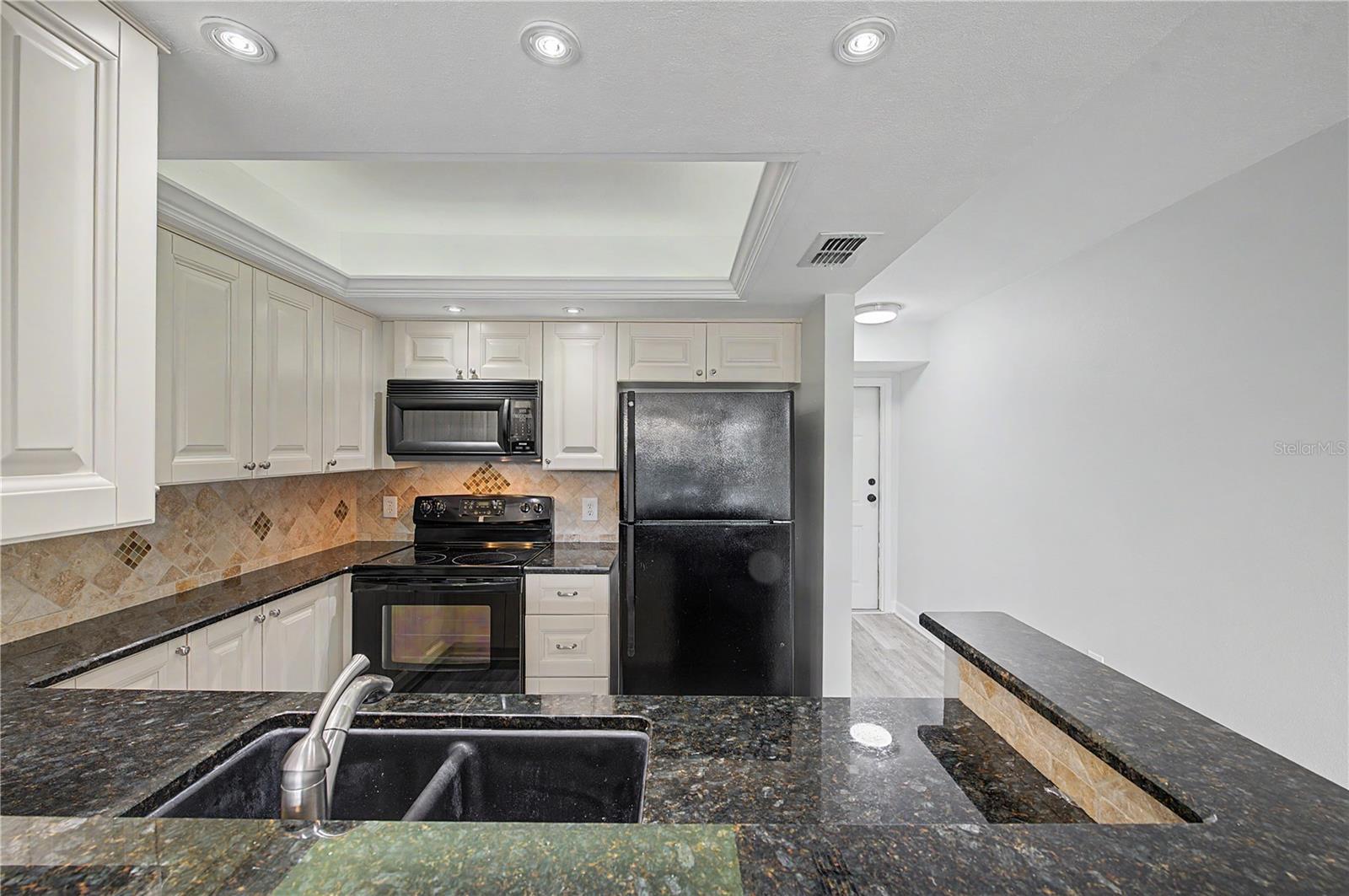 800 COVE CAY DR #5G — photo 8