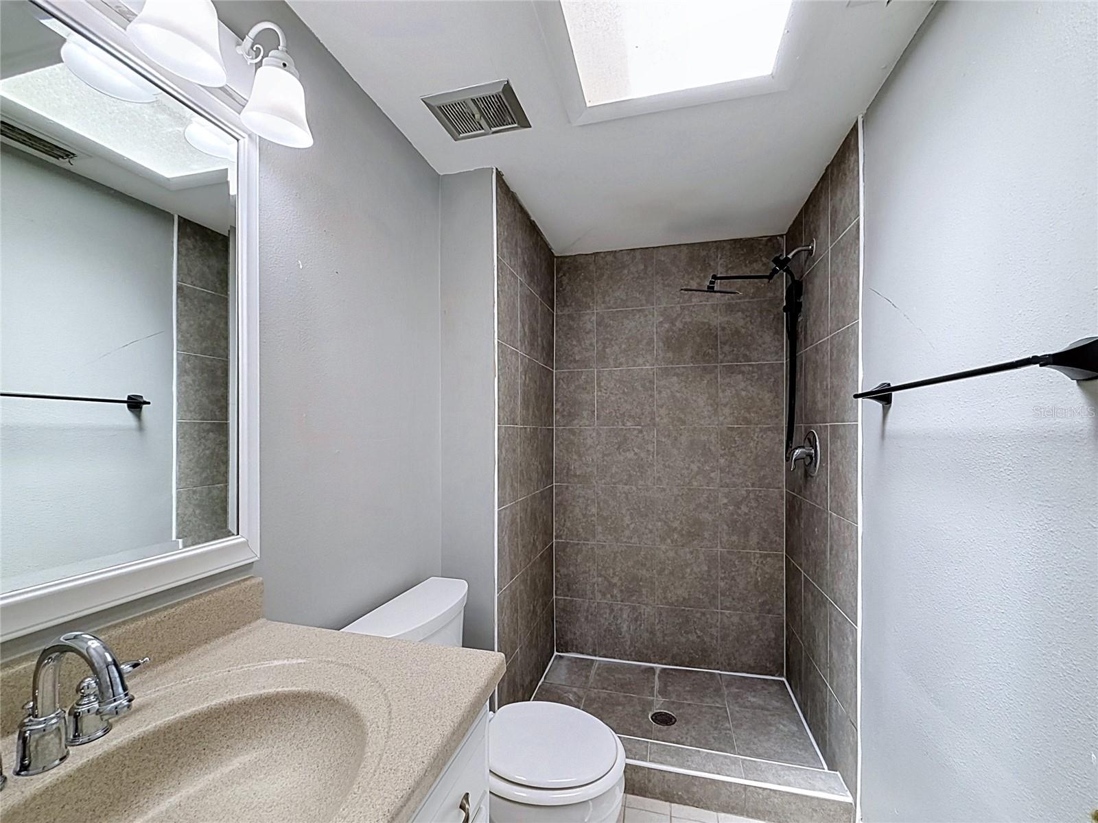 15708 WOODCOCK PL — photo 32