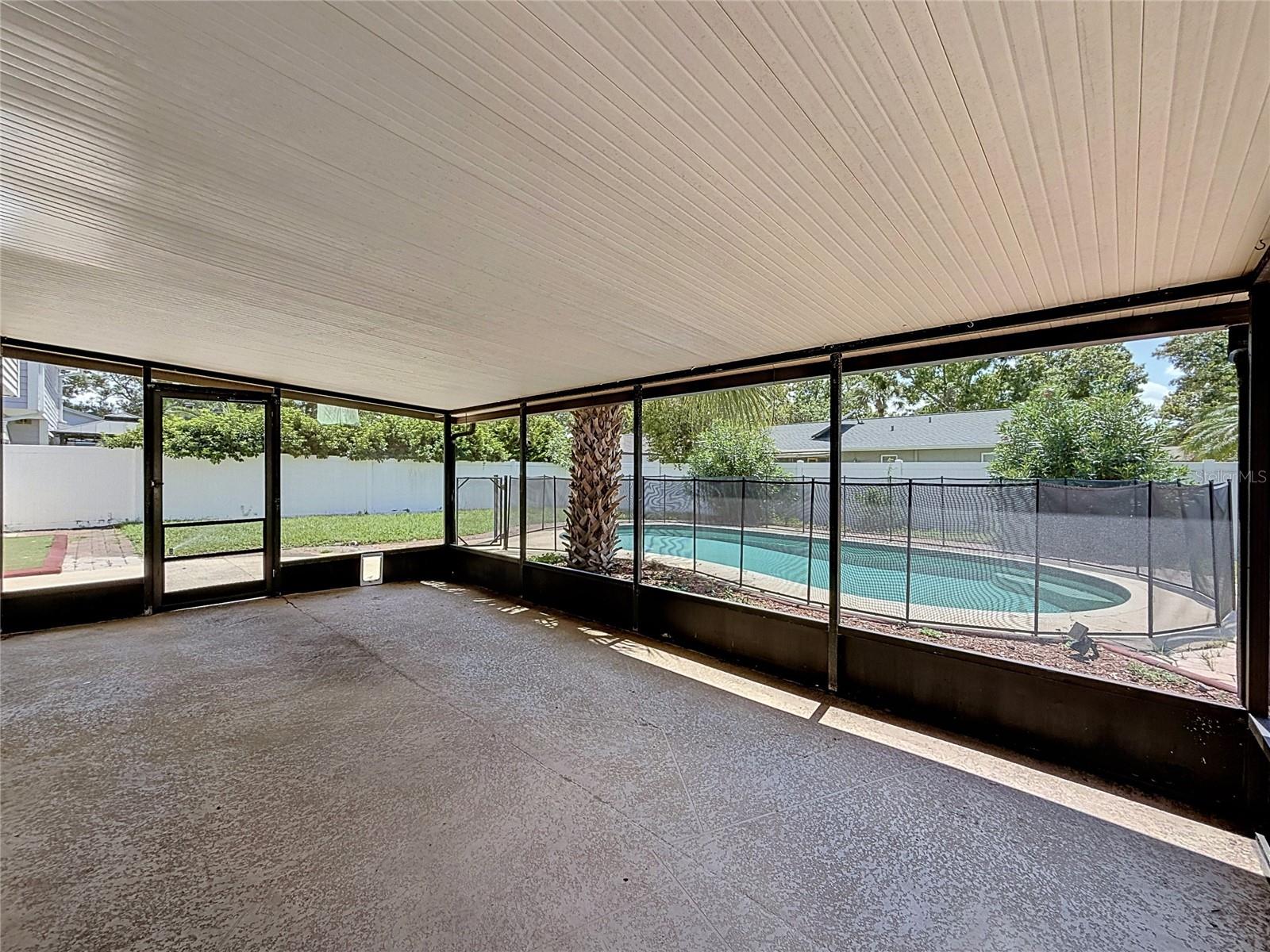 15708 WOODCOCK PL — photo 33