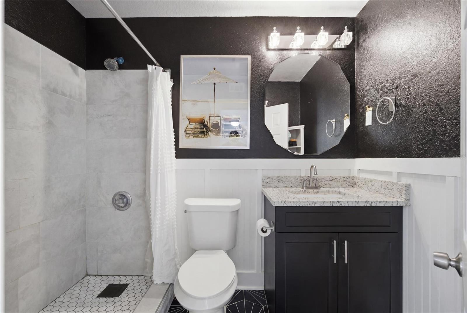 2132 W BEACH ST — photo 14