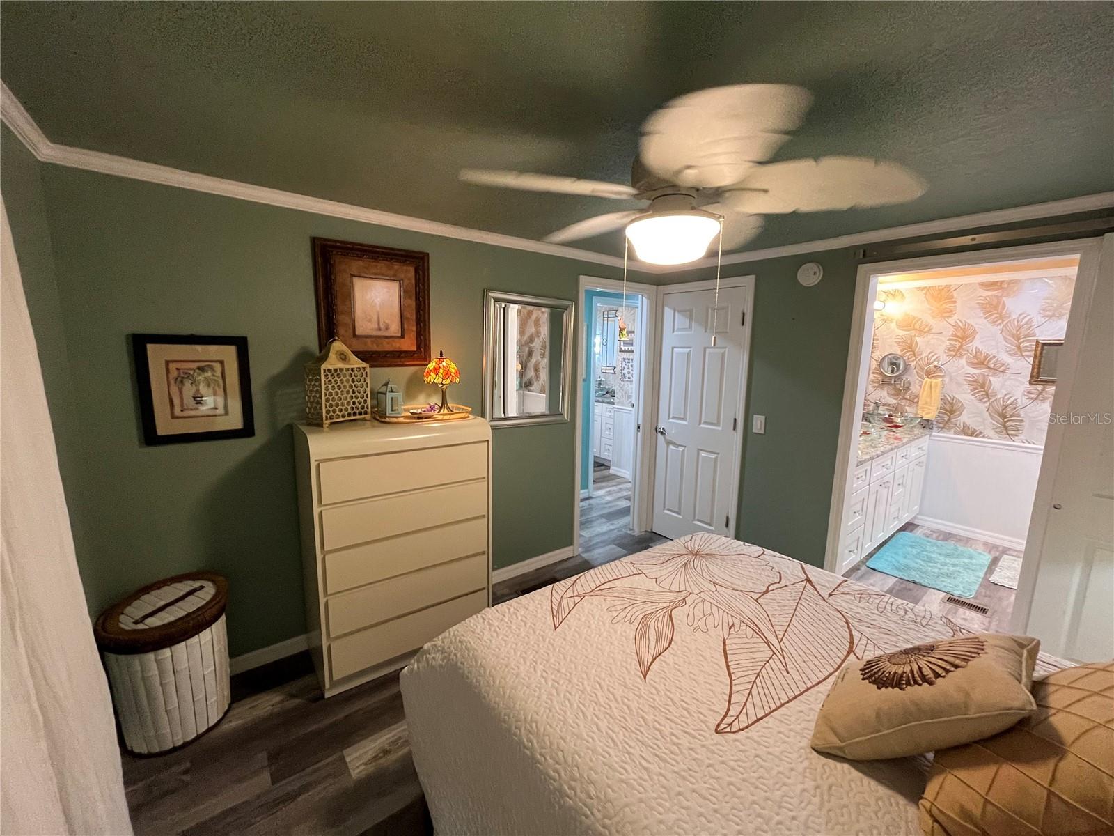 712 ROMA RD — photo 36