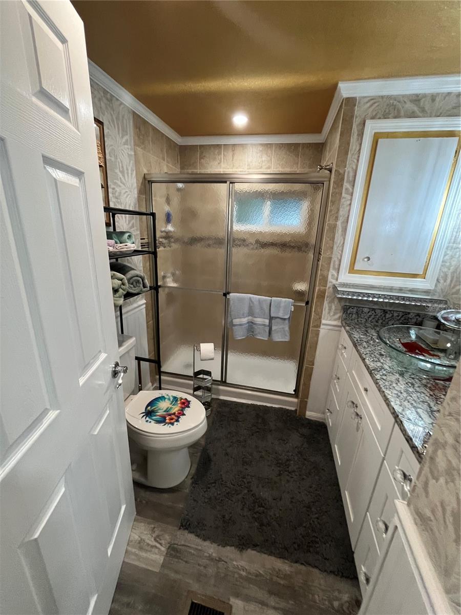 712 ROMA RD — photo 32