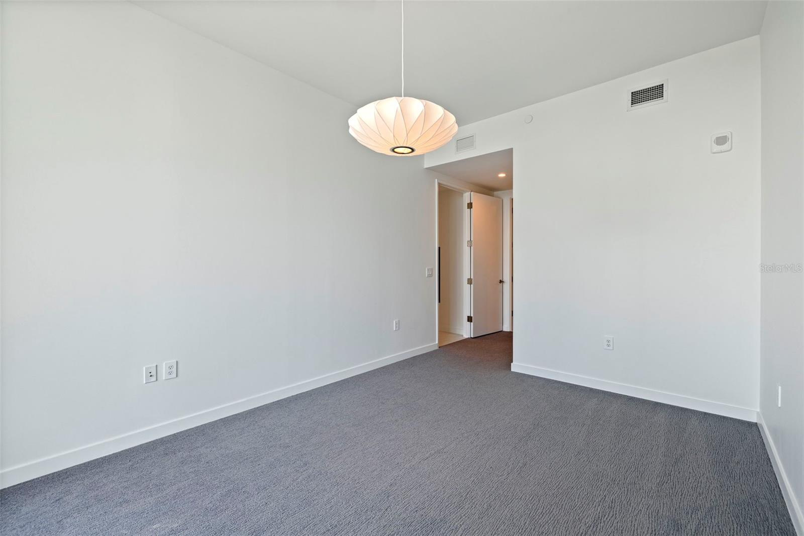 400 CENTRAL AVE #1105 — photo 46