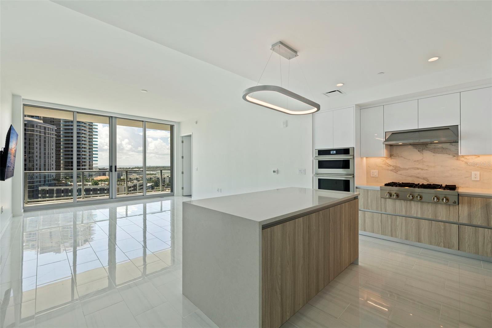 400 CENTRAL AVE #1105 — photo 3