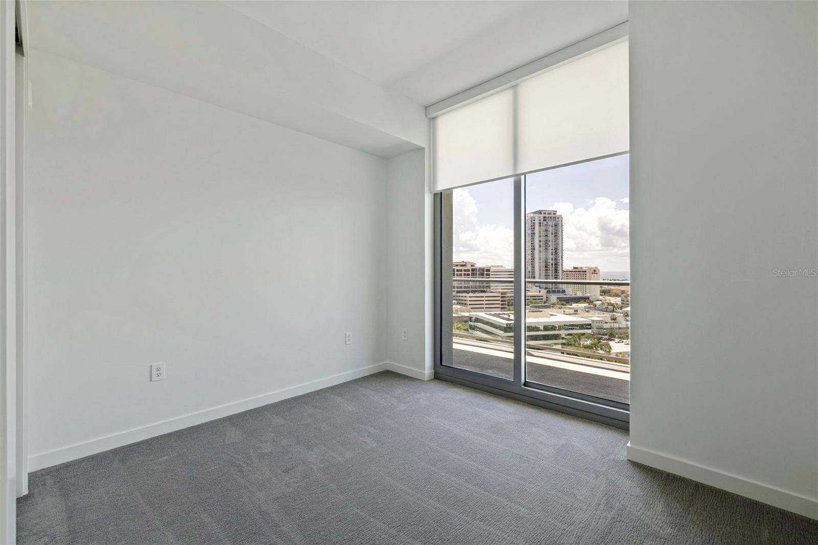 400 CENTRAL AVE #1105 — photo 36