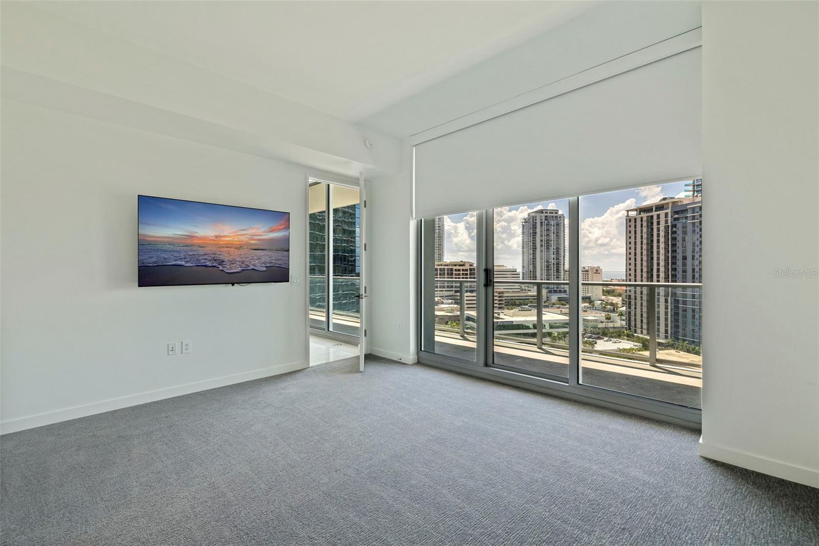 400 CENTRAL AVE #1105 — photo 21