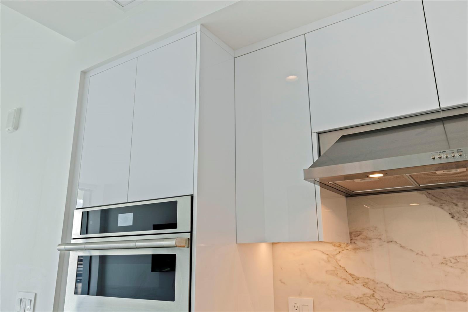 400 CENTRAL AVE #1105 — photo 9