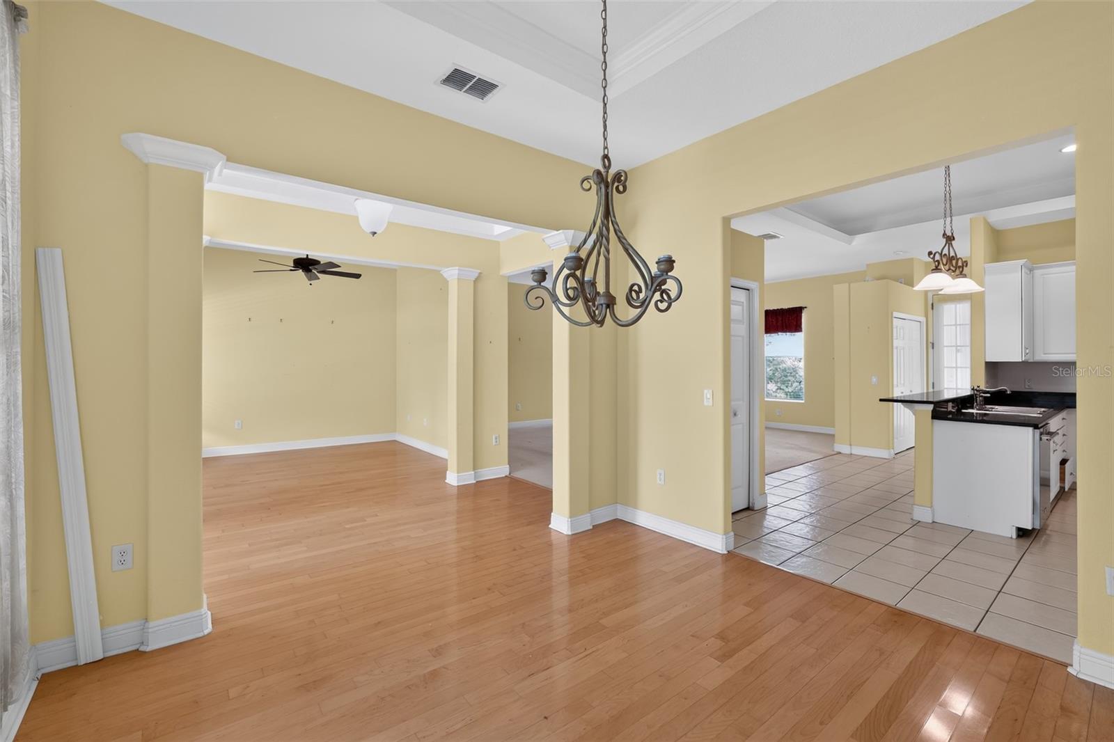 10104 BALCONY ST — photo 10