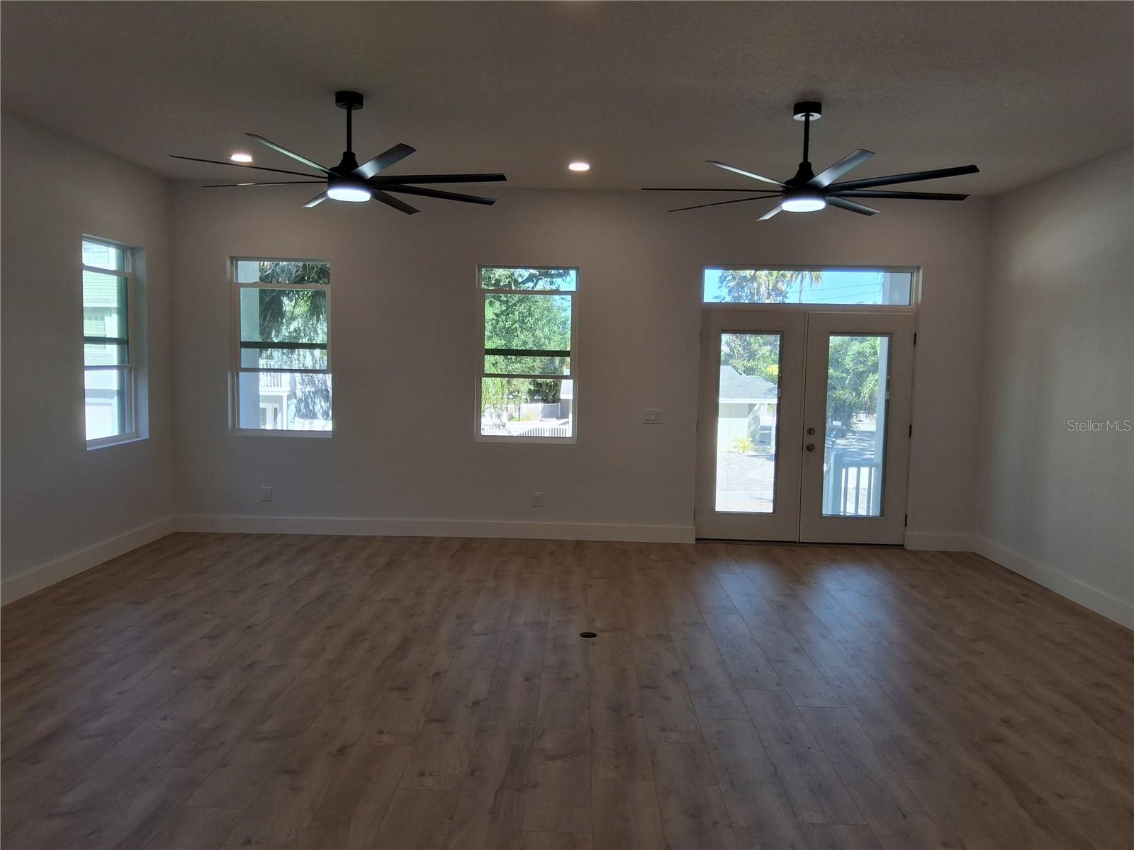 383 GEORGIA AVE — photo 9