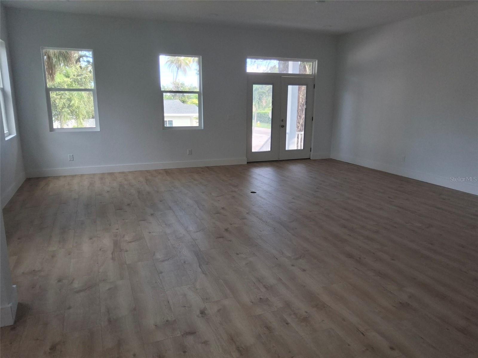 383 GEORGIA AVE — photo 9