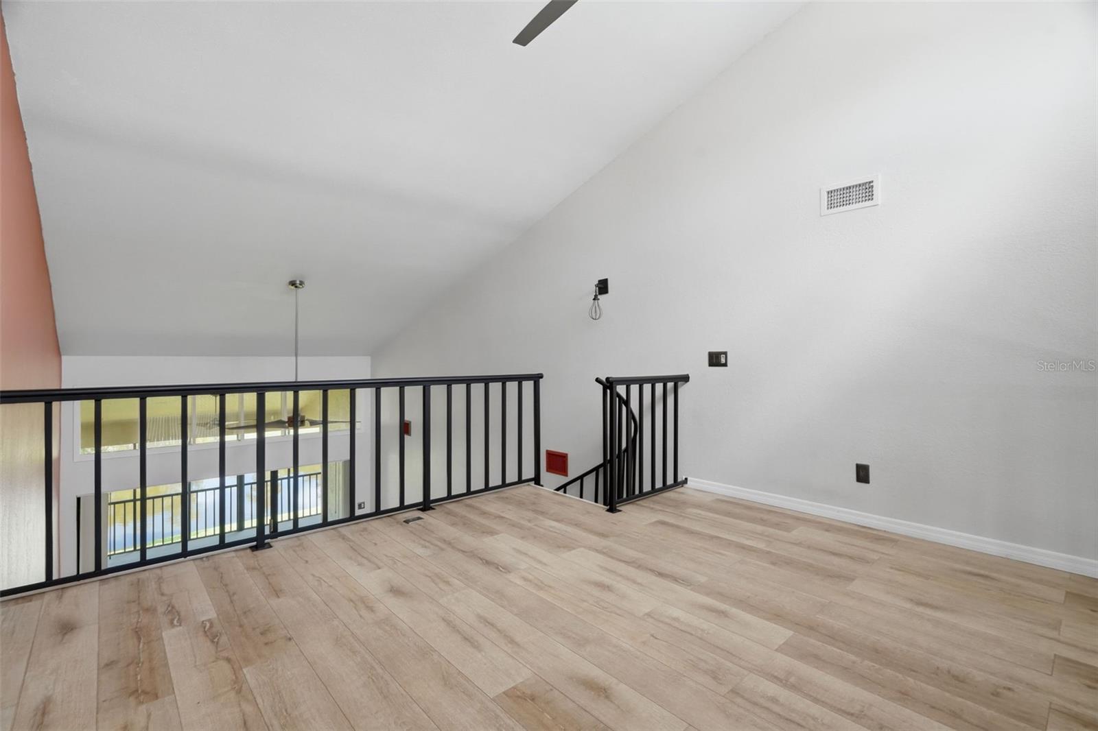 60 ST ANDREWS PL #60 — photo 19