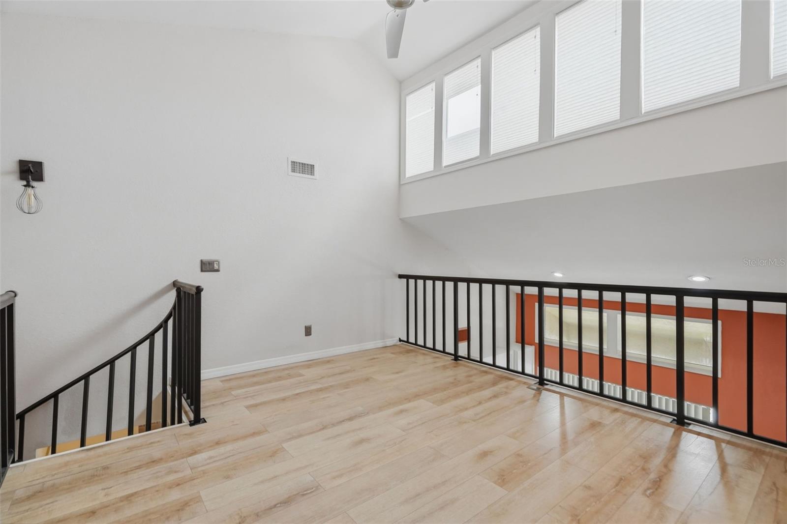 60 ST ANDREWS PL #60 — photo 20