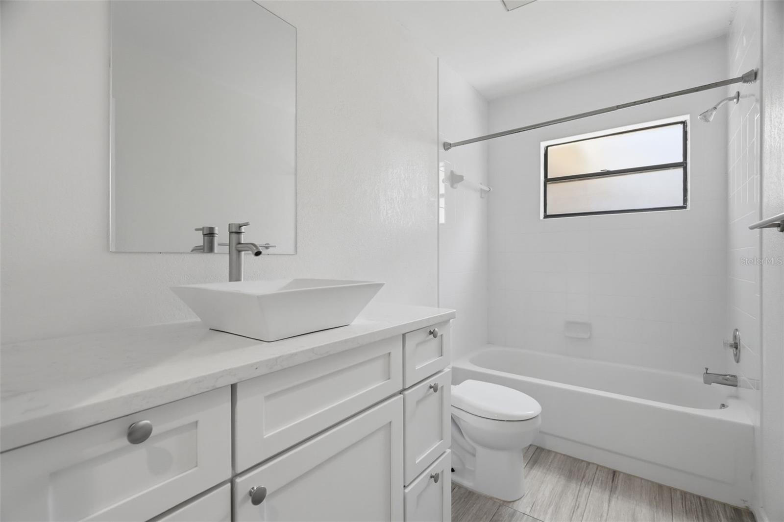 60 ST ANDREWS PL #60 — photo 29