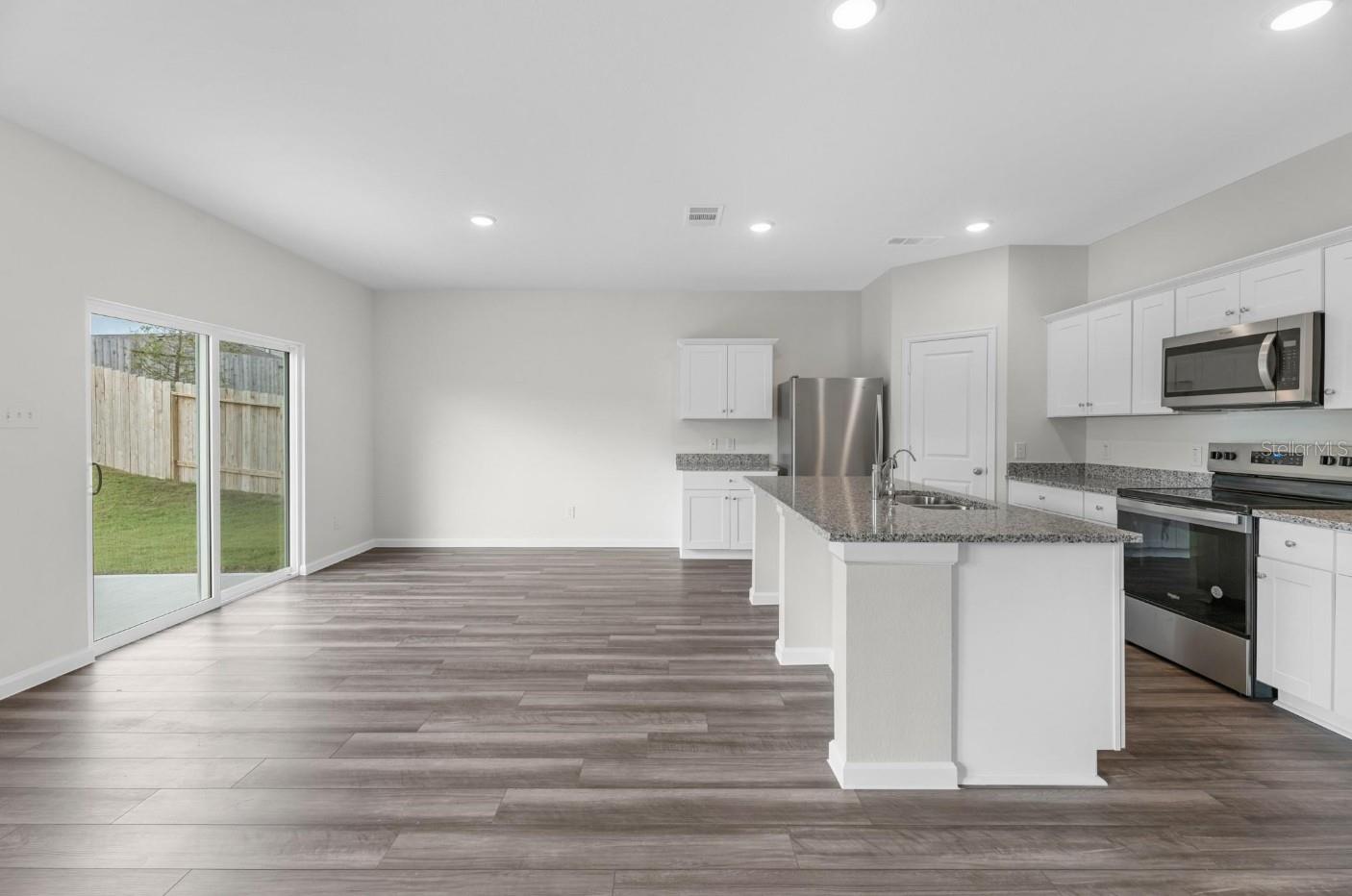 10539 CURVING CREEK LOOP — photo 9