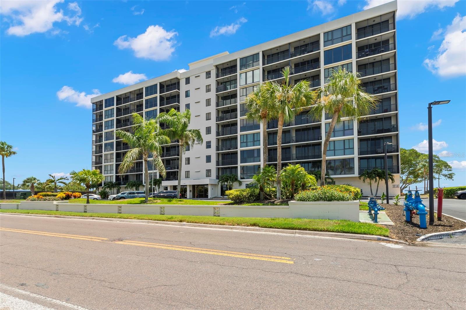 7100 SUNSHINE SKYWAY LN S #704 — photo 31