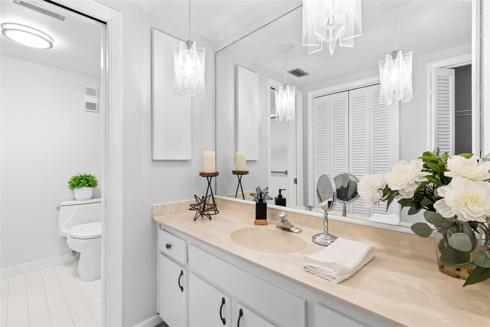 7100 SUNSHINE SKYWAY LN S #704 — photo 17