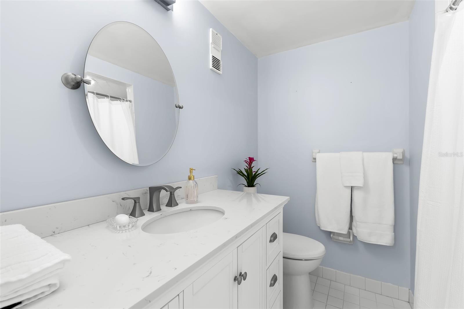 7100 SUNSHINE SKYWAY LN S #704 — photo 24