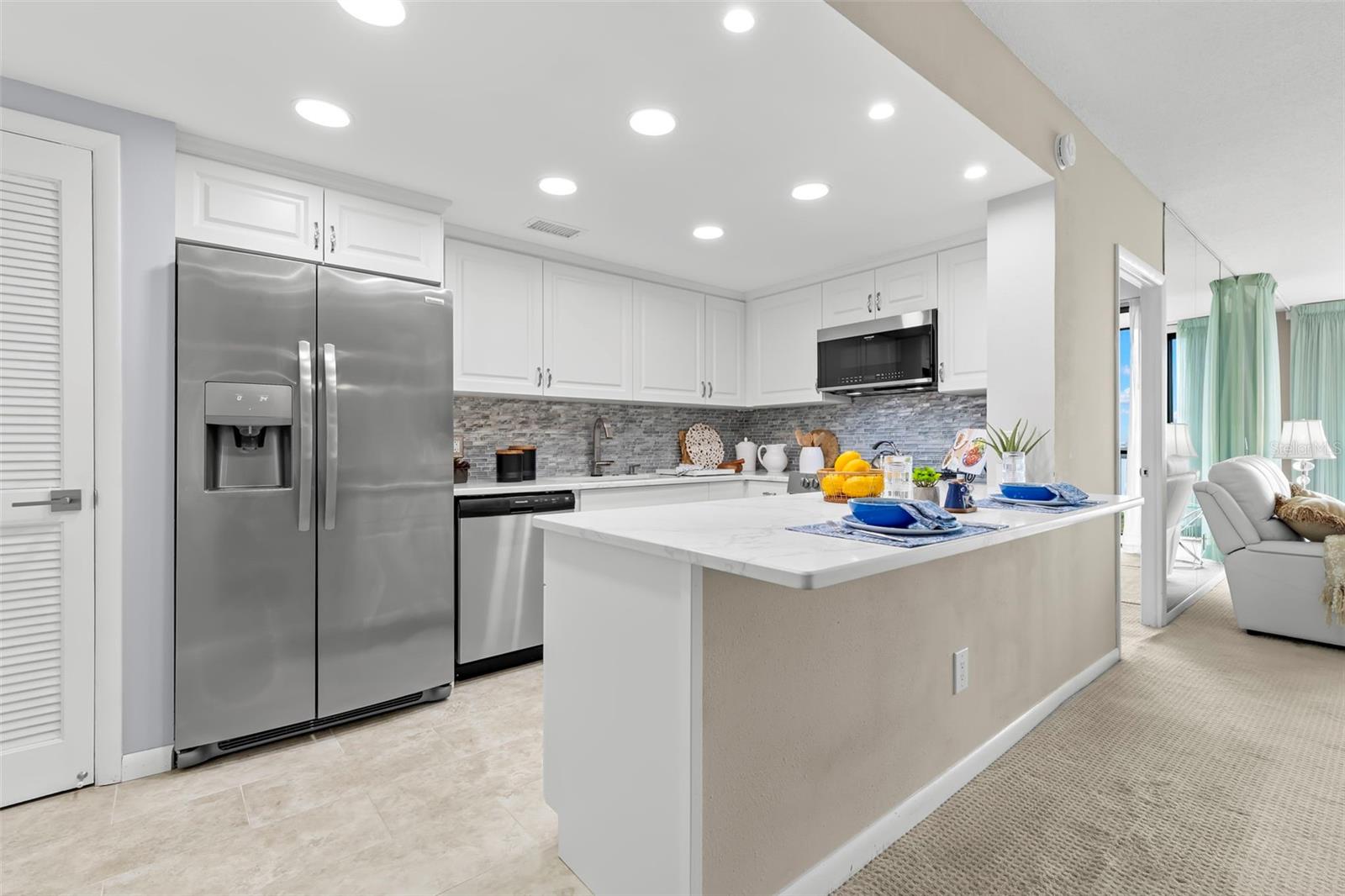 7100 SUNSHINE SKYWAY LN S #704 — photo 6