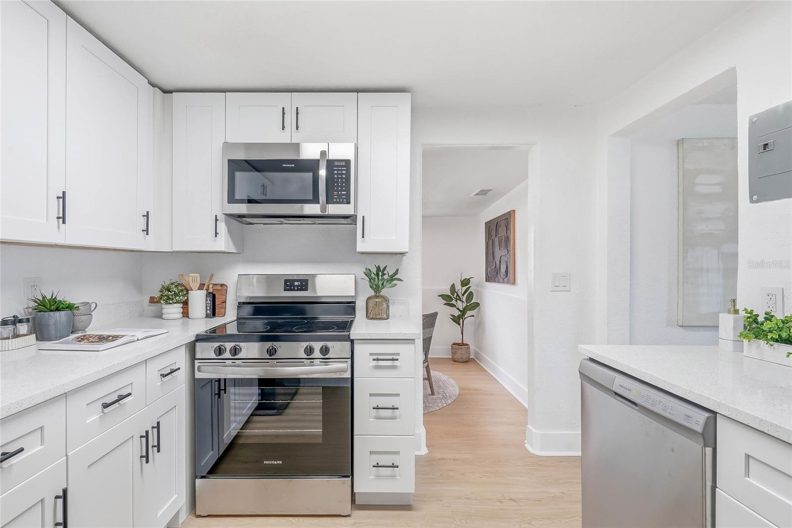 2110 E NEDRO RD — photo 10
