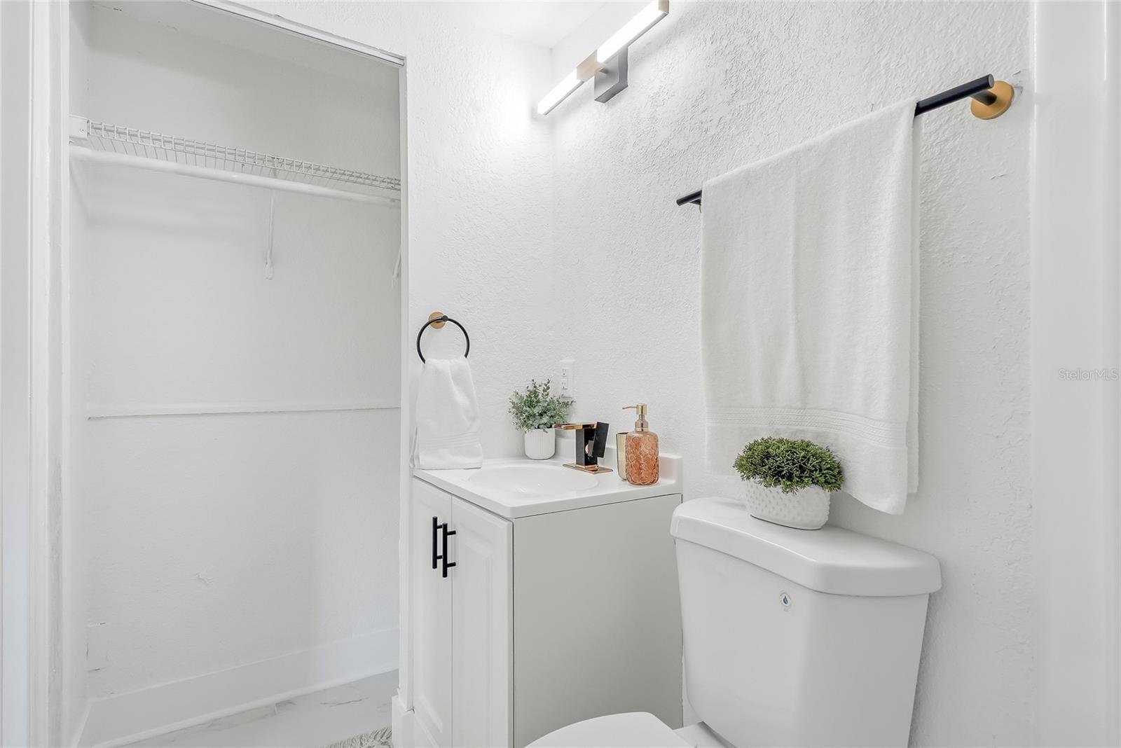 2110 E NEDRO RD — photo 20