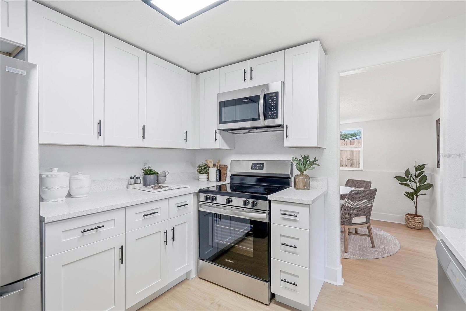 2110 E NEDRO RD — photo 11