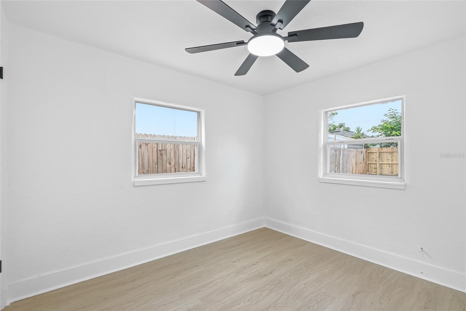 2110 E NEDRO RD — photo 24