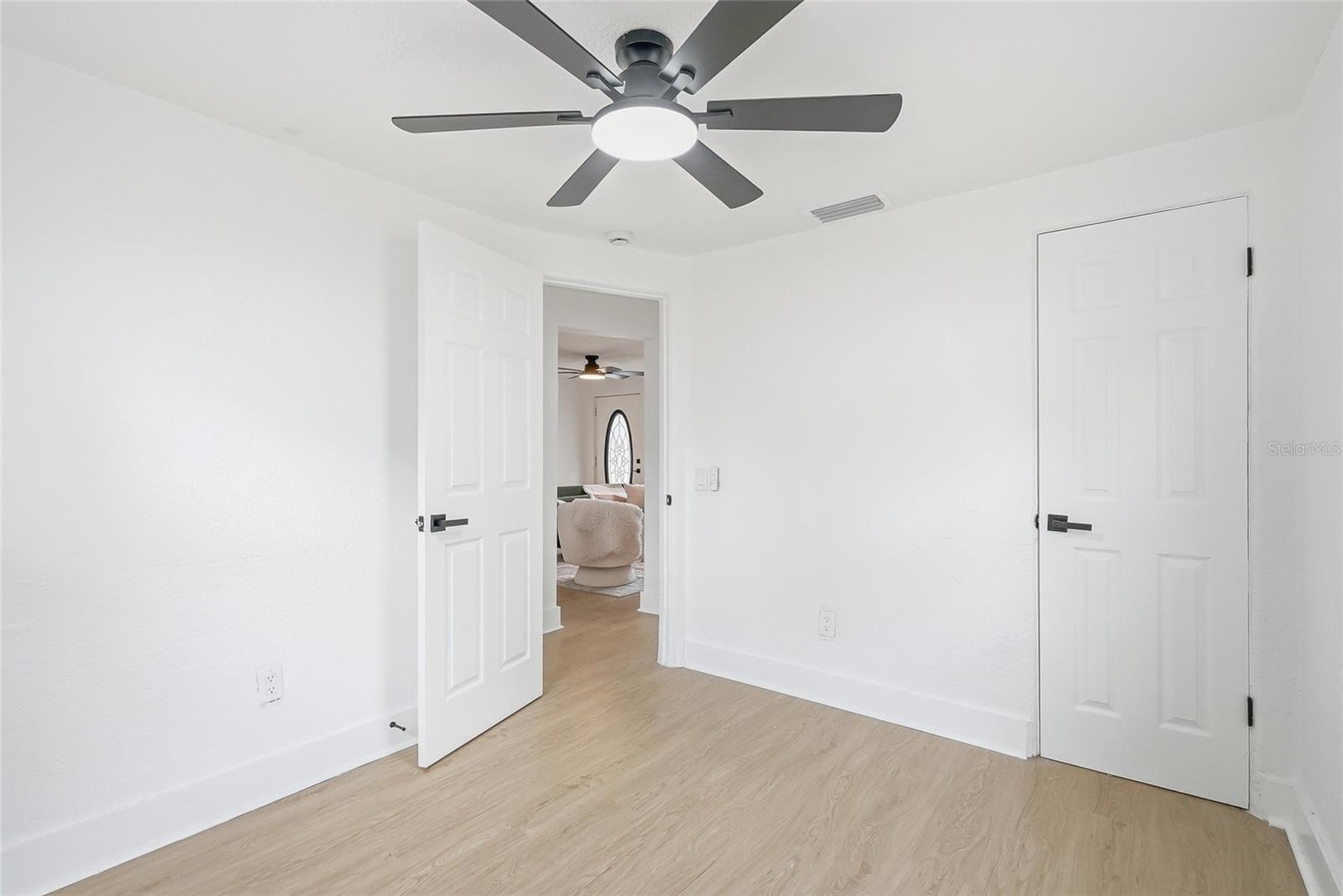 2110 E NEDRO RD — photo 25