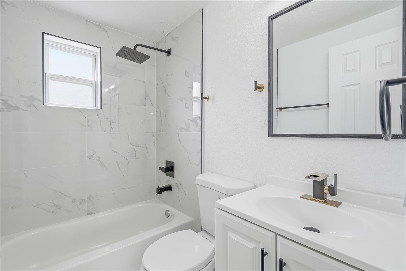 2110 E NEDRO RD — photo 23
