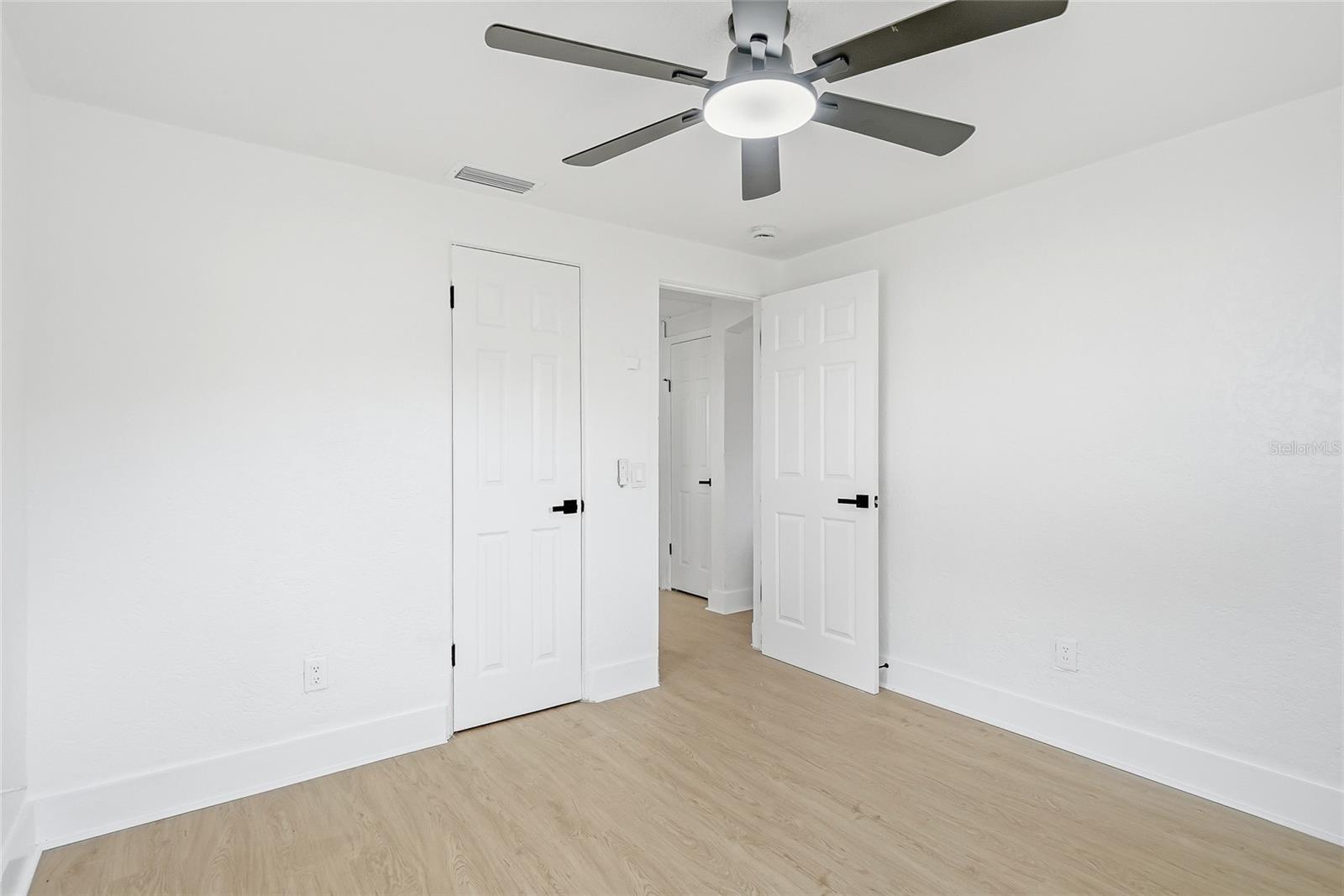 2110 E NEDRO RD — photo 22