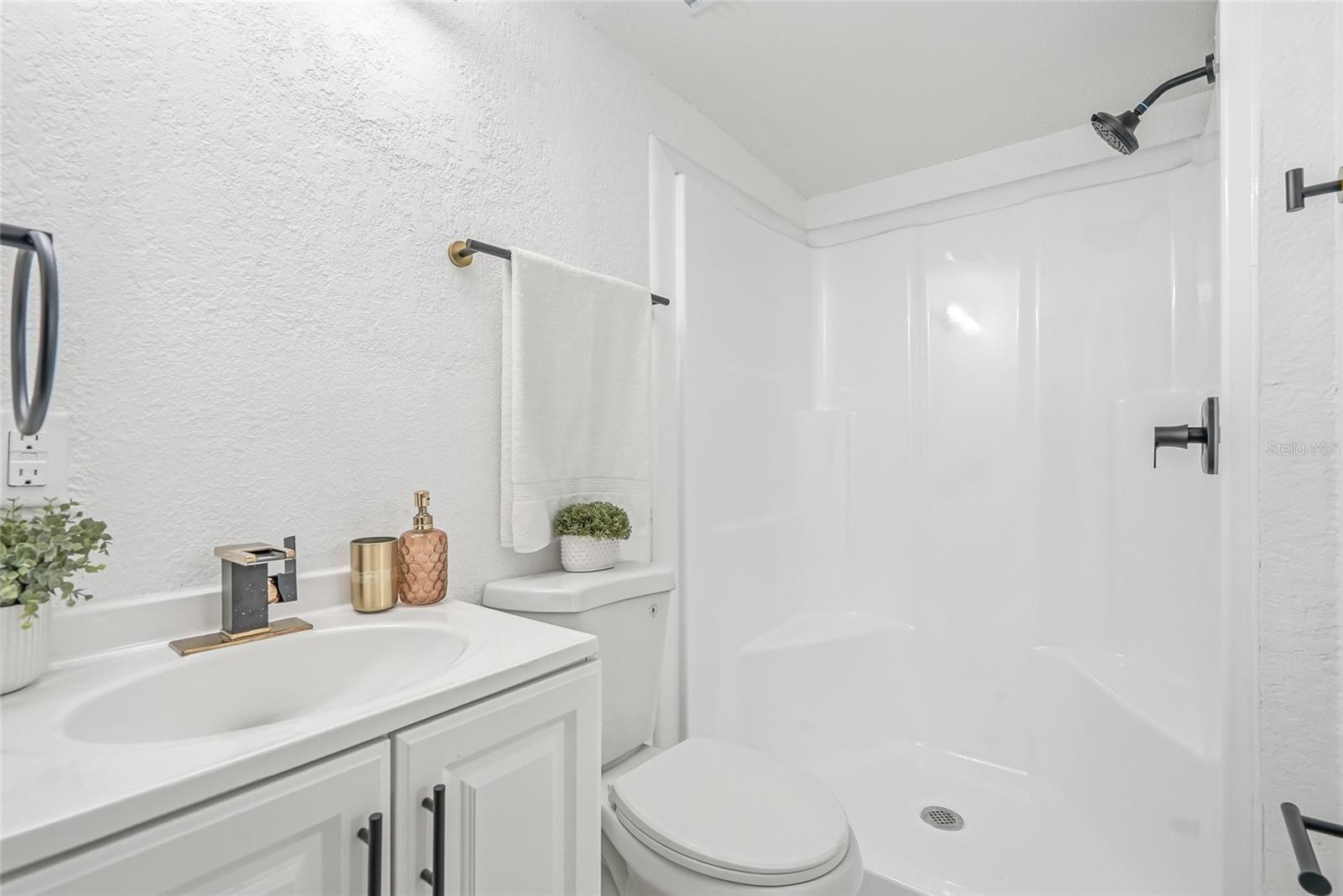 2110 E NEDRO RD — photo 19