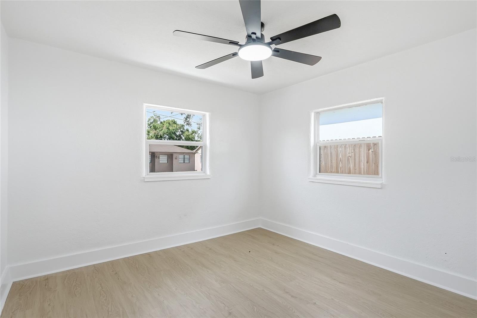 2110 E NEDRO RD — photo 21