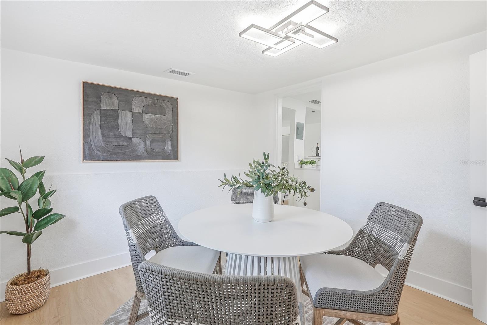 2110 E NEDRO RD — photo 15