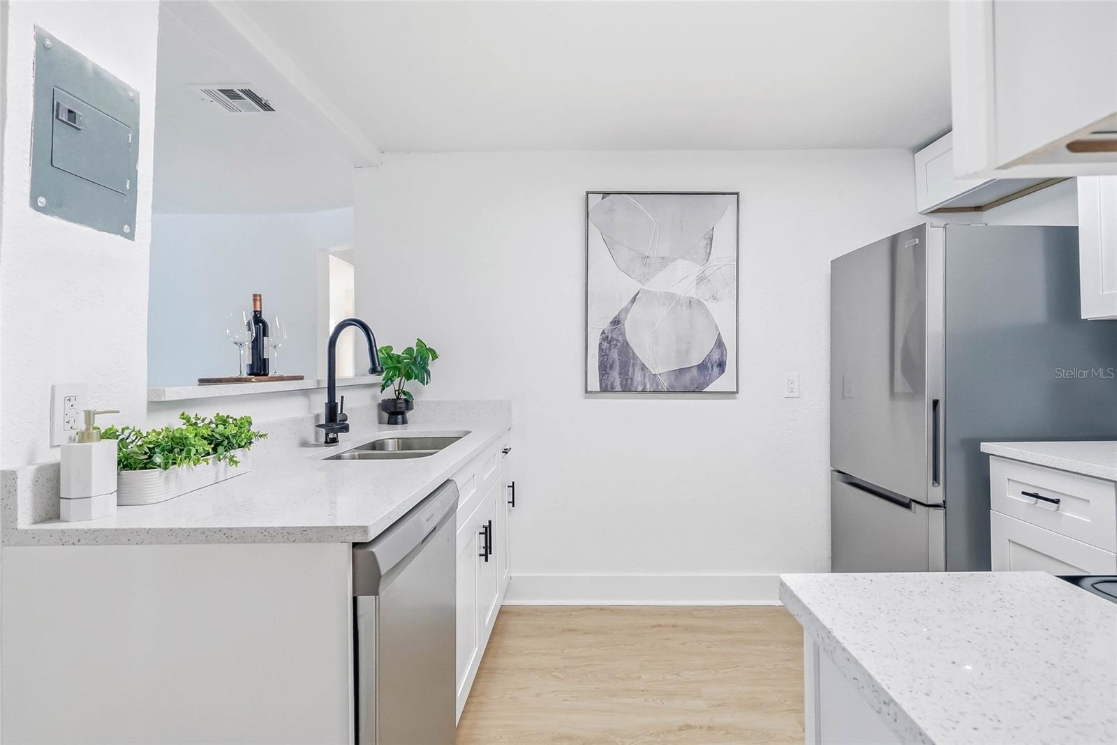 2110 E NEDRO RD — photo 13
