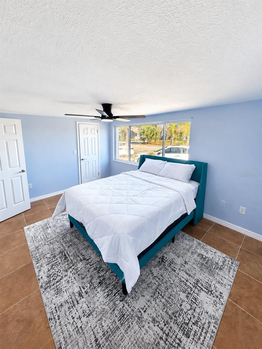 3631 GRAYTON DR — photo 31