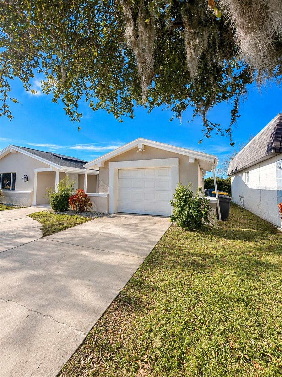 3631 GRAYTON DR — photo 3